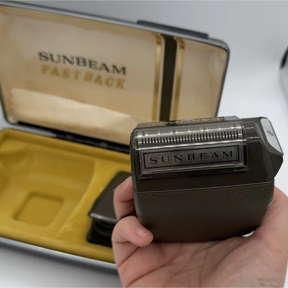 Vintage Sunbeam Fastback 707 Electric Shaver Cord Spool Case Box